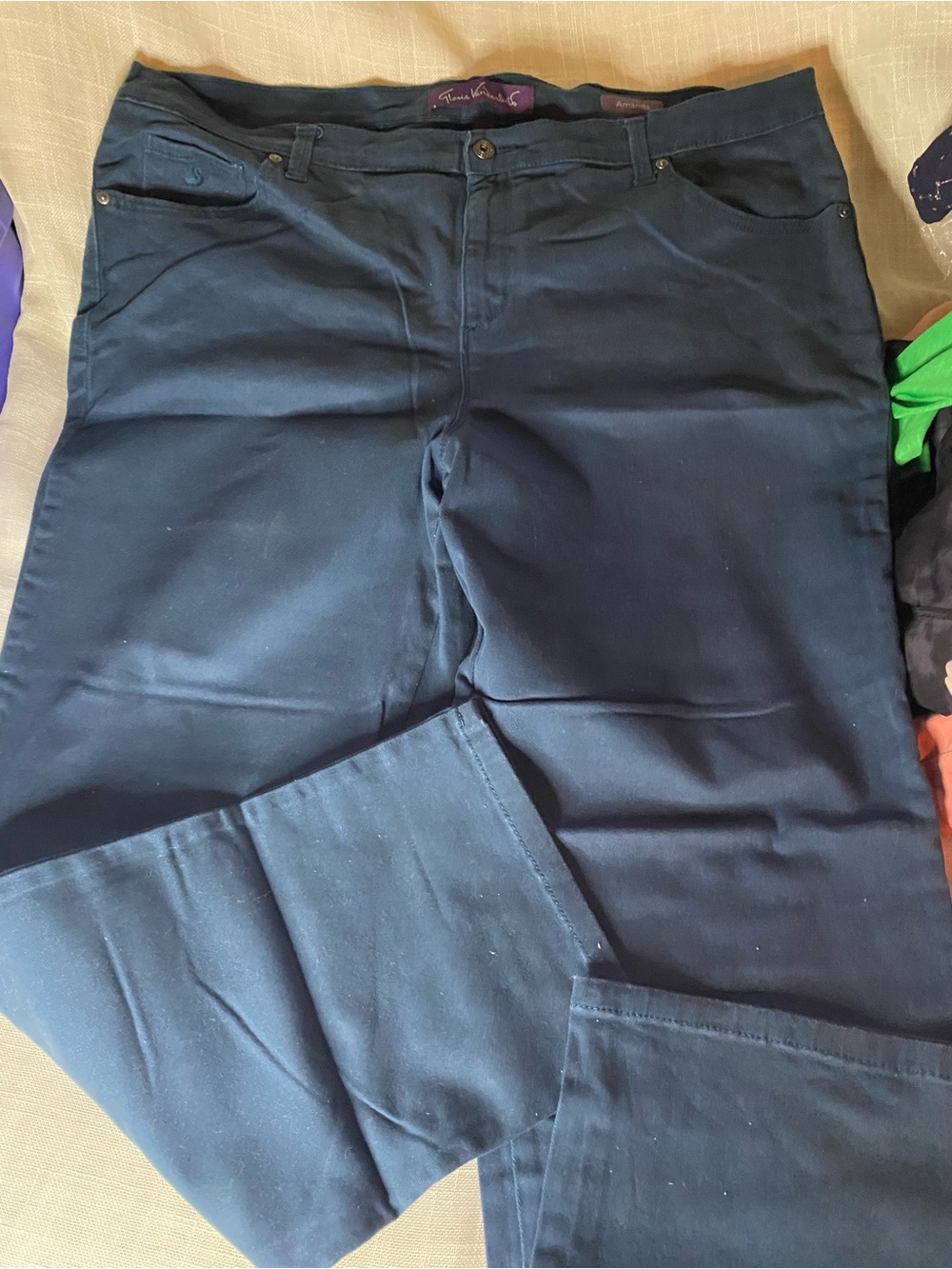 Gloria Vanderbilt Amber Dark Navy